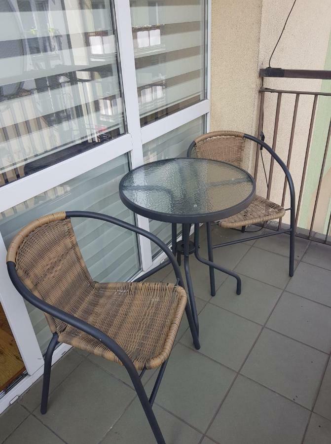 Przytulna i przestrzenna garsoniera- Centrum Tarnów Zewnętrze zdjęcie