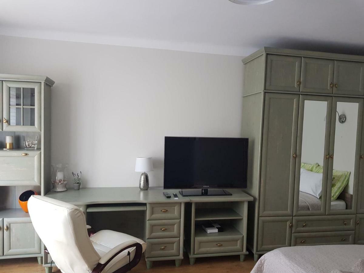 Przytulna i przestrzenna garsoniera- Centrum Tarnów Zewnętrze zdjęcie